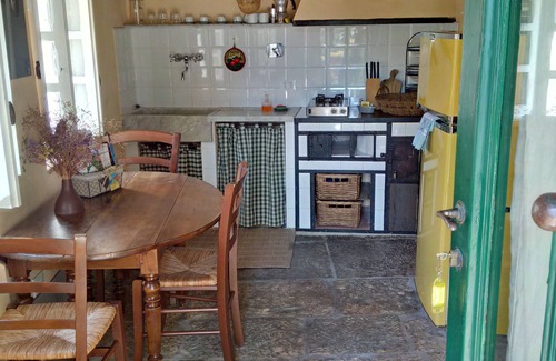 Caste Apartment | COURTY PAGANINI near 5 Terre