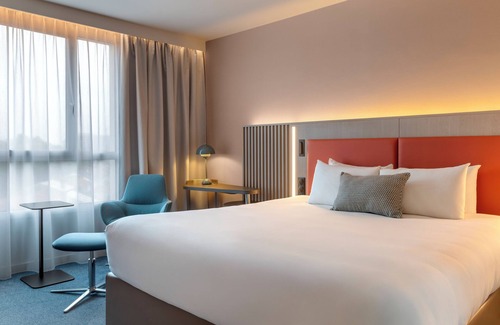 Saint-Denis Hotel | Courtyard by Marriott Paris Saint Denis