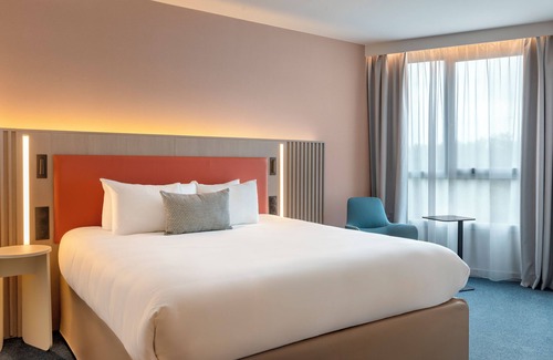 Saint-Denis Hotel | Courtyard by Marriott Paris Saint Denis