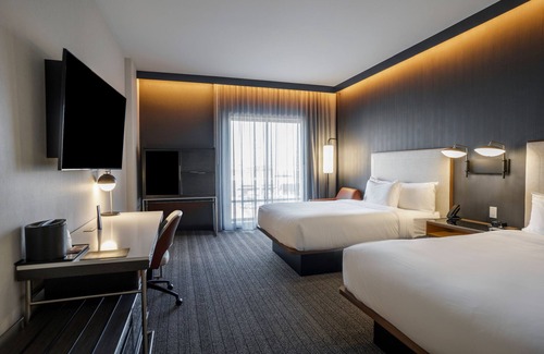 Madison Hotel | Courtyard By Marriott Madison