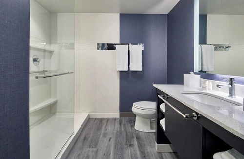 Madison Hotel | Courtyard By Marriott Madison