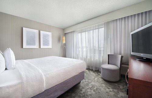 Mishawaka Hotel | Courtyard by Marriott Mishawaka-University Area