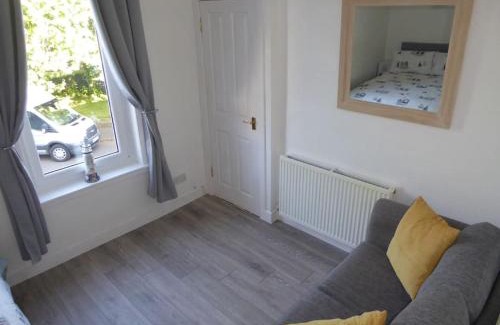 Largs Apartment | Cove Bay 1 Bed Flat