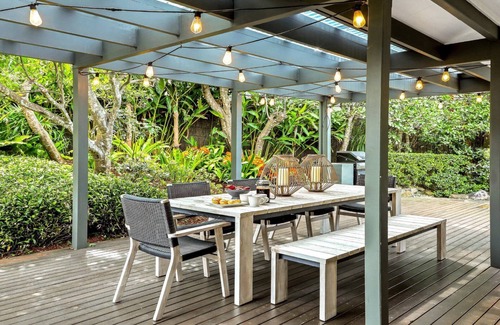 Macmasters Beach House | COVE | Stunning views, wifi, walk to beach | Accom Holidays