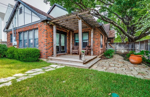 Fort Worth Cultural District House | Cowboy Casa- In the heart of it all!