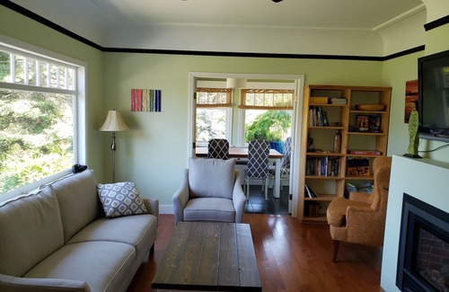 Cowichan Bay House | Cowichan Bay Hideaway