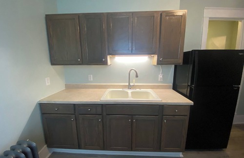 Erie Apartment | Cozy 1-bedroom apartment in wonderful Erie with WiFi
