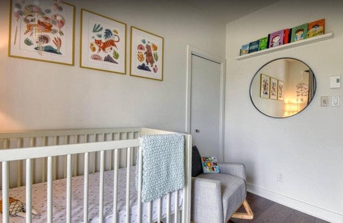 Boisbriand Apartment | Cozy 1-Bedroom Condo for Rent - Perfect VRBO Getaway! with parking!