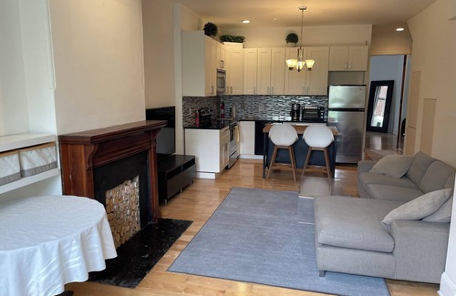 Stanton Park Apartment | Cozy 1-bedroom Historic apartment in delightful Washington DC