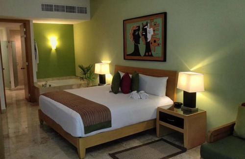 Las Jarretaderas Resort | Cozy 1-bedroom Suite with fitness room, AC in charming Nuevo Vallarta
