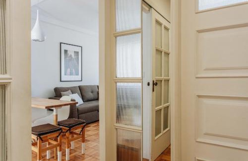 Bonfim Apartment | Cozy 1-Bedroom with Private Terrace in Palmela