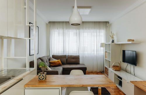 Bonfim Apartment | Cozy 1-Bedroom with Private Terrace in Palmela