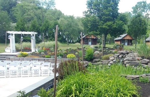 Blodgett Mills Cabin | Cozy 1 Room Log Cabin with Bathroom near Ski Resort in Upstate New York