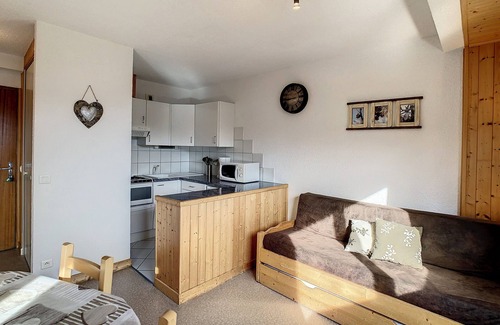 La Toussuire Apartment | Cozy 1BR Apartment, Sleeps 4, Near Slopes, South-Facing Balcony, Stunning Mountain Views