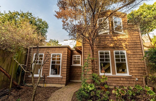 Dolores Heights Cottage | Cozy 1br Cottage: Quiet, Stocked, Pet-Friendly