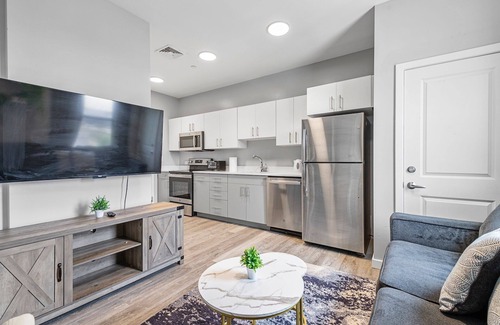 Everett Apartment | Cozy 1BR Near Encore Boston 0518