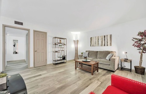Old East Dallas Apartment | Cozy 1BR unit in East Dallas near Downtown Dallas and State Fair of Texas