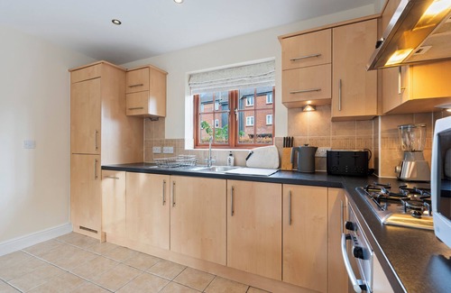 Milton Keynes Apartment | Cozy 2 bed flat with free parking near Willen Lake in Milton Keynes