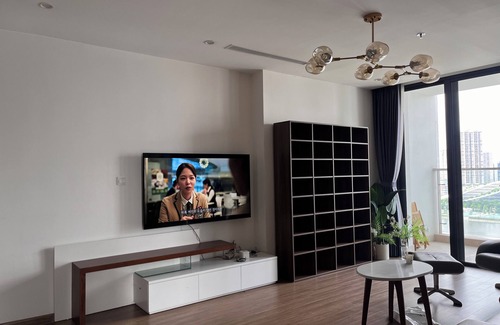 Tu Liem Apartment | Cozy 2-bedroom apartment in amazing Hà Nội with fitness room, AC