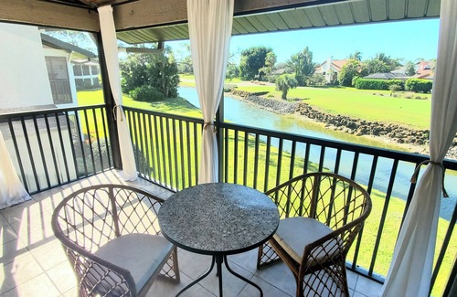 Biggar Condo | Cozy 2-bedroom condo in gorgeous Fort Myers with WiFi, AC