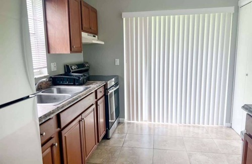 Dade City House | 🌻 Cozy 2 Bedroom Home, Dade City #2 | Perfect for Short or Extended Stays!