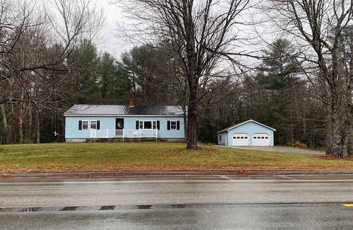 Wesley House | Cozy 2 bedroom house in Downeast Maine. Family/Pet Friendly.nNightly or Monthly