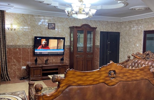 Jabi Apartment | Cozy 2 bedroom in a mansion @life camp, secured and in the city center