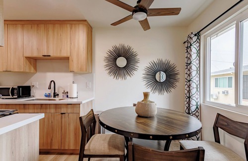 Alhambra Apartment | Cozy 2 Bedroom Near Downtown Alhambra - Pet Friendly