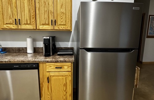 Meridian House | Cozy 2-BR house in a quiet country setting within minutes of Meridian w/WiFi