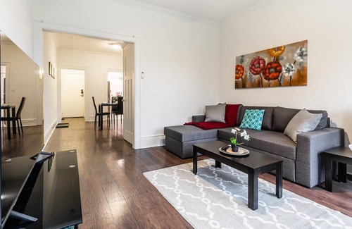 Hamilton Apartment | Cozy 2-storey 2BR Apt - Near Parks and King St