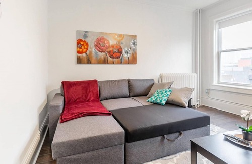 Hamilton Apartment | Cozy 2-storey 2BR Apt - Near Parks and King St