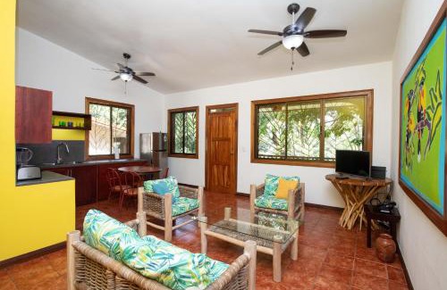 Quepos Apartment | Cozy 2BR EcoCondo 3 w Free Security WiFi