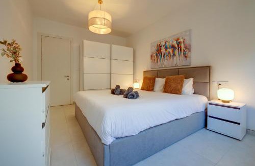 Madliena Apartment | Cozy 2BR Sliema Getaway by the Water