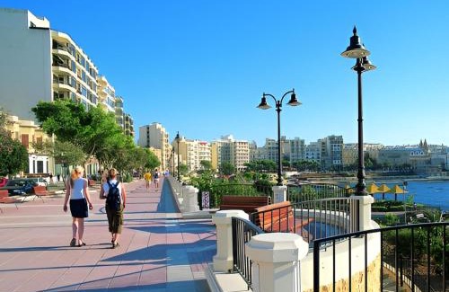 Madliena Apartment | Cozy 2BR Sliema Getaway by the Water