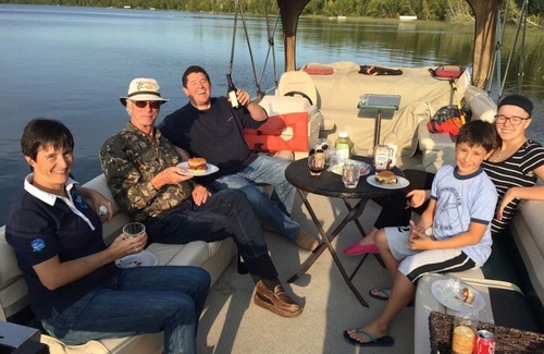 Blackduck House | Cozy 3-bedroom/3 Bathroom secluded house on the shore of Moose Lake