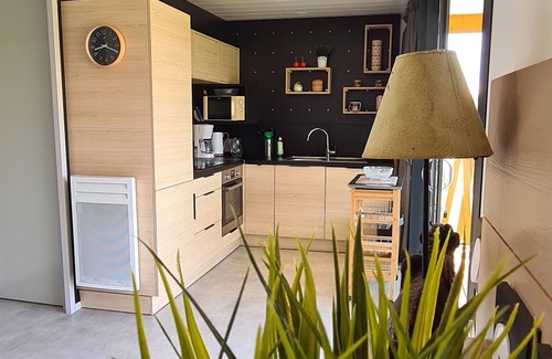 Marzan Ski Chalet | Cozy 3-Bedroom Chalet with Heated Pool Near Morbihan Gulf