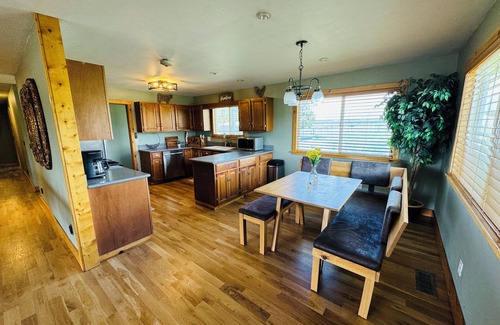 Norwood Other | Cozy 3-Bedroom Farmhouse with Wi-Fi and Scenic Views in Norwood, CO