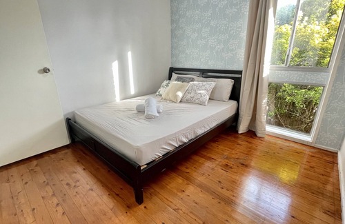 Eschol Park House | Cozy 3 bedroom house at Eschol Park - good location, convenient and comfortable