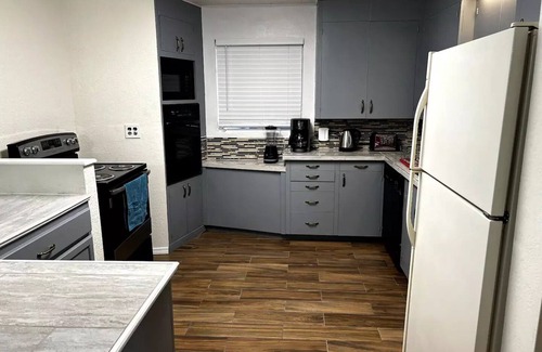 Odessa House | Cozy 3 bedrooms, 6 beds House