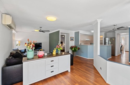 Eight Mile Plains House | Cozy 3BR Family-Friendly House @Eight Mile Plains
