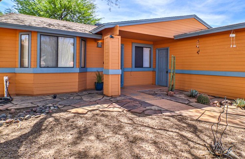 Tucson House | Cozy 4 Bedroom, 2 Bathroom home with lovely yard