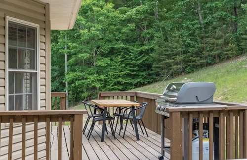 Elkton Cottage | Cozy 4-bedroom cottage ~5min from Shenandoah National Park