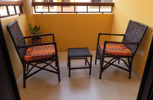 Nungua House | Cozy 4-Bedroom Townhouse in Community 25, Tema