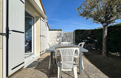 Les Mathes House | *Cozy 4-Person House with Pool, Tennis, Near Beach - La Palmyre*