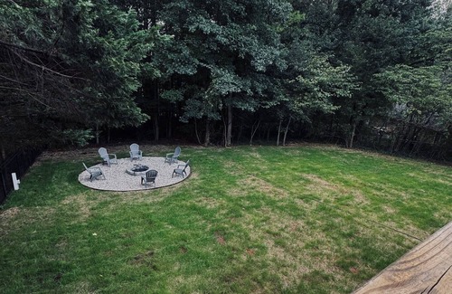 Acworth House | Cozy 4BR Home Near Lake Allatoona & Red Top Mtn, Lakepoint Sports Complex,