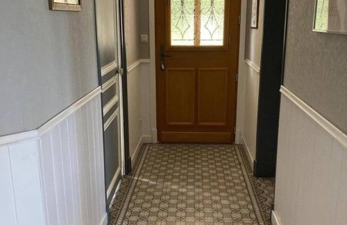 Sepmes Cottage | Cozy 5BR Villa with Garden, Parking, and Modern Amenities in Charming Loire Valley Village