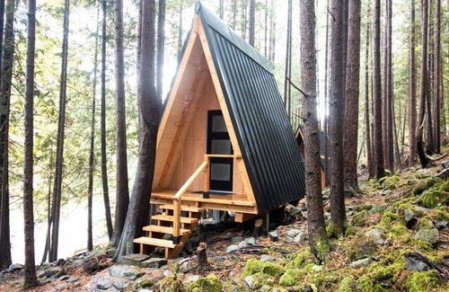 Vananda Cabin | Cozy A frame Cabin in the forest on Texada Island