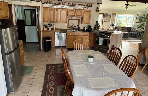 Kalifornsky House | Cozy and Comfortable Home with a beautiful Mountain View