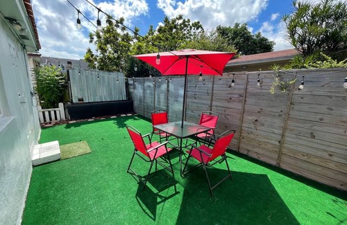 Coral Way House | Cozy and Super Location 2 BR