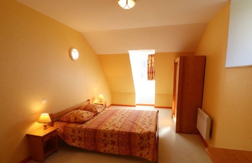 Saint-Vincent-de-Salers Apartment | Cozy Apartment in Auvergne, Near Puy Mary - Sleeps 4, BBQ, Hiking, and More